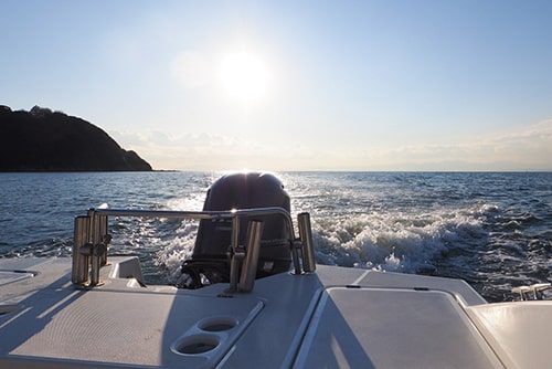 散骨地点から帰航