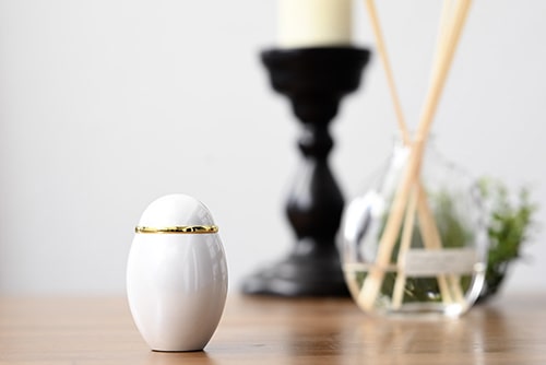 ちいさな骨壺のイメージ